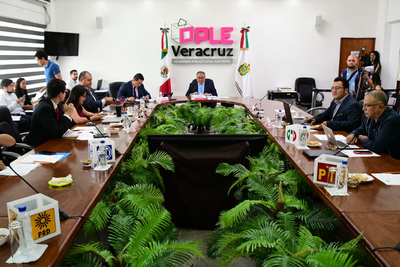 OPLE Veracruz reconoce e incentiva el rendimiento de las y los integrantes del SPEN