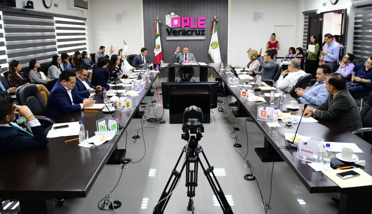 Áreas del OPLE Veracruz rinden informes ante el Consejo General