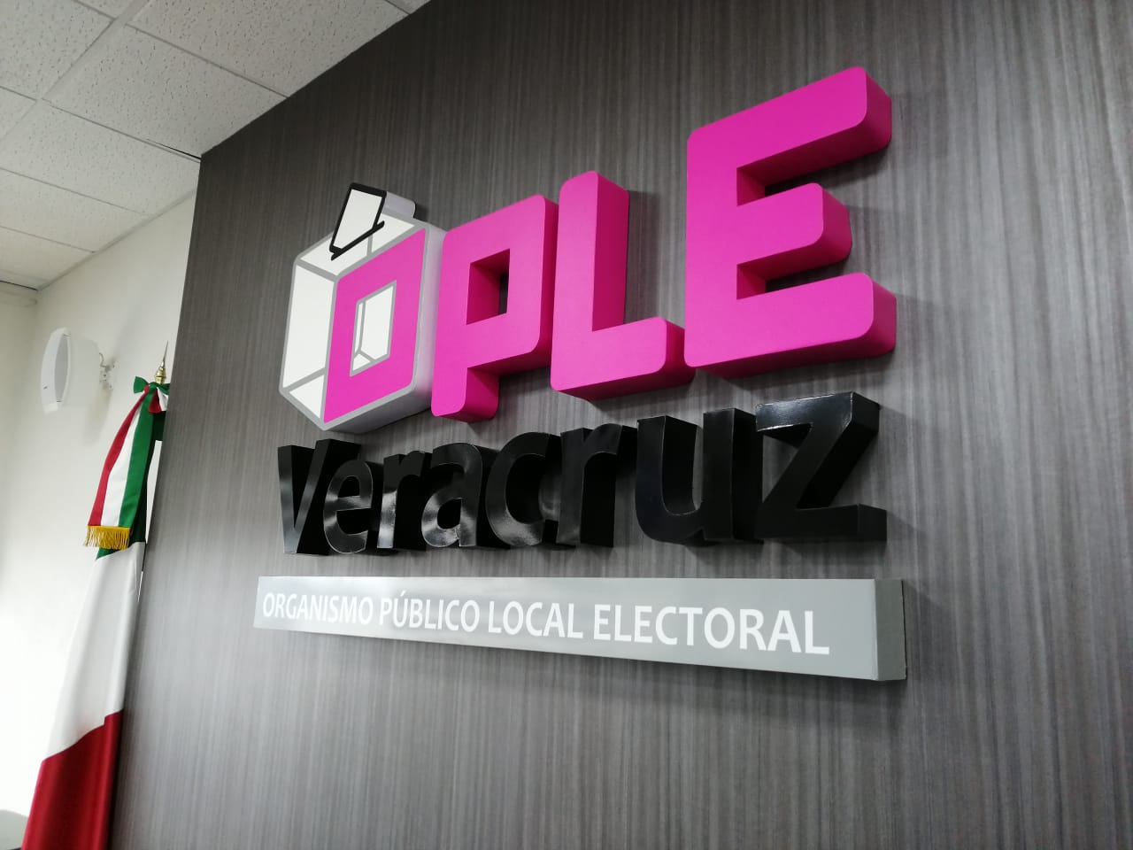 El OPLE Veracruz invita a la ciudadanía para acreditarse como observadora electoral