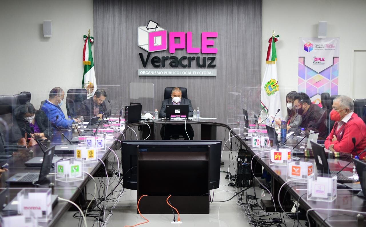 CG del OPLE desahoga consultas sobre la reelección en los Ayuntamientos