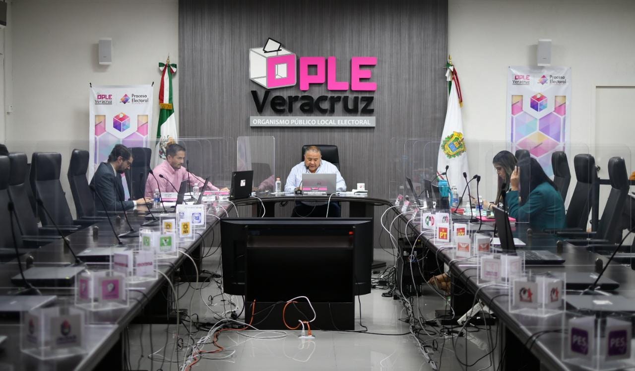 Consejo General del OPLE Veracruz aprueba la lista de aspirantes que acceden a la etapa de valoración curricular y entrevista para integrar el Consejo Municipal de Chiconamel